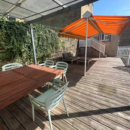Maison Avec Jardin De 700m2