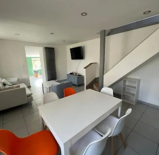 Maison Avec Jardin De 700m2 * Charleville-Mézières