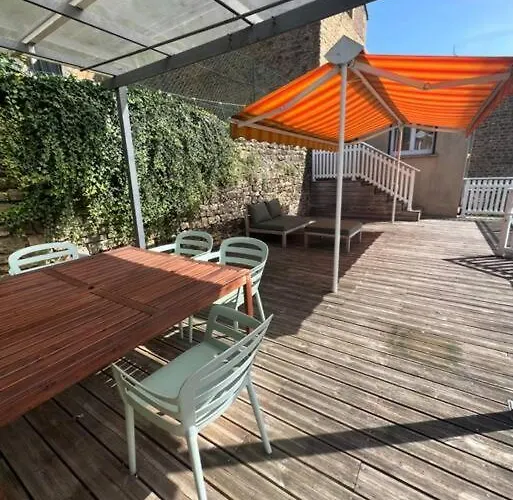 Maison Avec Jardin De 700m2