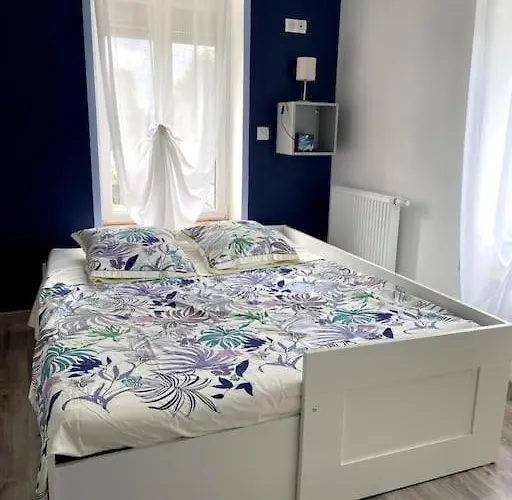 Maison Avec Jardin De 700m2 Lejlighed